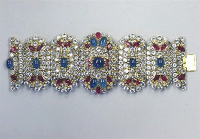 Lot 266 - Large Hobe Bracelet of Multicolored...