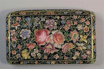 Lot 319 - Gold and Cloisonne Enamel Box 18 kt. yellow...