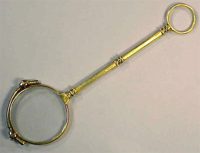 Lot 167 - Gold Lorgnette 14 kt. yellow gold, of typical...