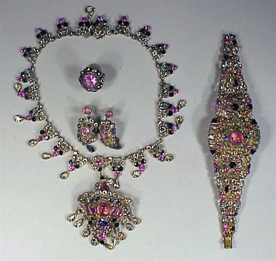Lot 262 - Hobe Indian Inspired Suite Comprising a...