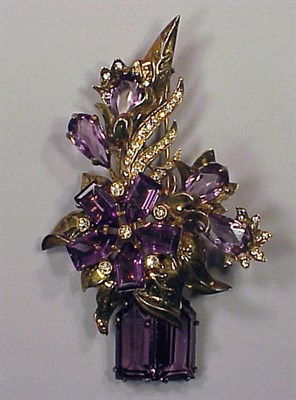 Lot 147 - Eisenburg Flowering Branch Brooch Gold plated...
