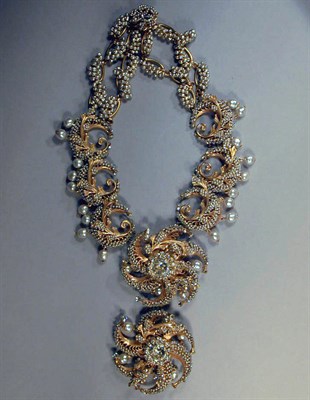 Lot 219 - Miriam Haskell Necklace Swirling flowers and...