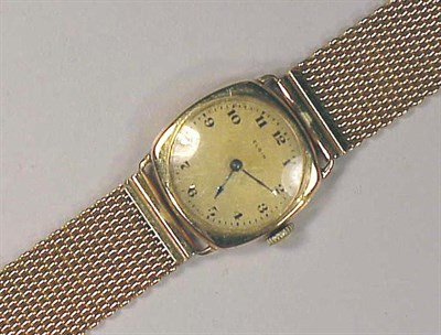 Lot 156 - Lady's Gold Wristwatch 14 kt. yellow gold, the...