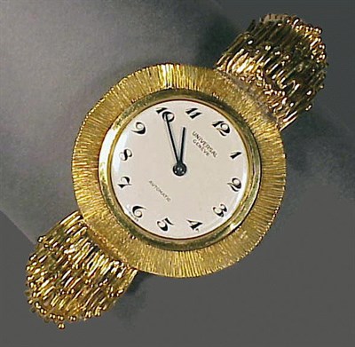 Lot 180 - Lady's Gold Wristwatch 18 kt. yellow gold, the...