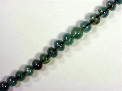 Lot 256 - Emerald Bead Necklace The single strand...