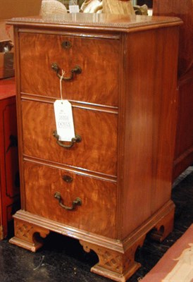 Lot 421 - Georgian Style Mahogany Side Table