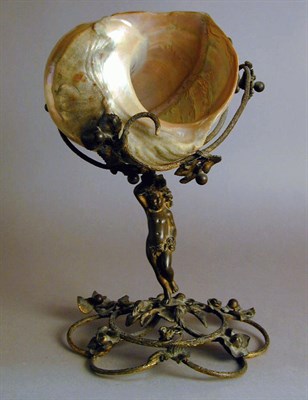 Lot 176 - Victorian Shell Three-Piece Figural Garniture