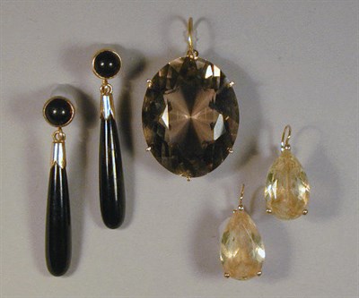 Lot 53 - Lot of Assorted Hardstone Jewelry 14 kt....