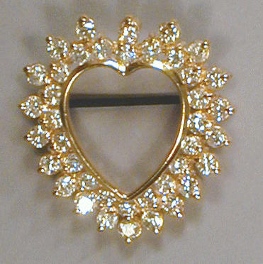 Lot 457 - Diamond Heart Pin 14 kt. yellow gold, designed...