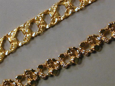 Lot 84 - Pair of Gold Bracelets 14 kt. yellow gold,...