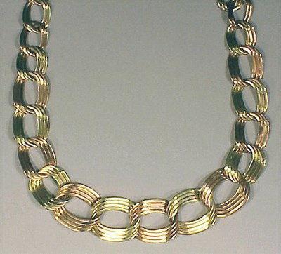 Lot 208 - Retro Two-Tone Gold Necklace 14 kt. pink and...