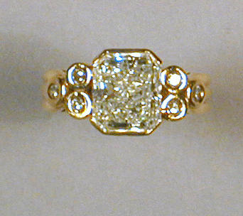 Lot 447 - Diamond Engagement Ring 18 kt. yellow gold,...