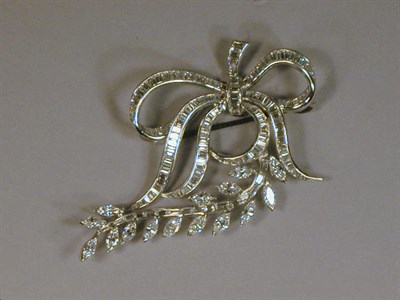Lot 515 - Diamond Spray Pin Platinum, designed as a...
