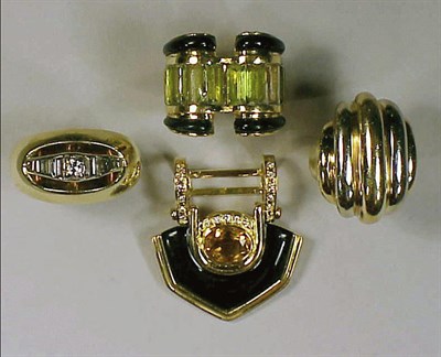 Lot 260 - Four Assorted Gold and Stone Items 14 and 18...