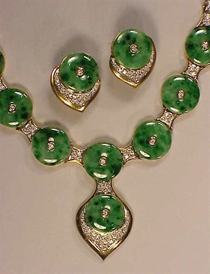 Lot 269 - Suite of Jade and Diamond Jewelry 14 kt....