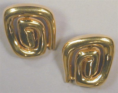 Lot 122 - Pair of Gold Earclips 18 kt. yellow gold, of...
