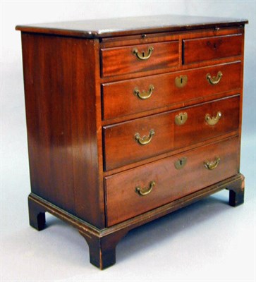 Lot 115 - George III Mahogany Bachelor's Chest