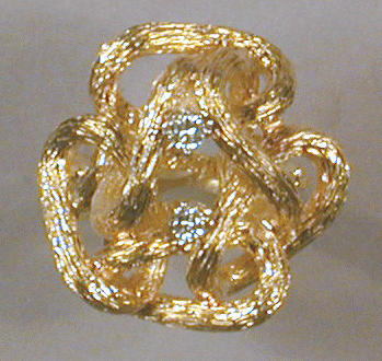 Lot 120 - Gold and Diamond Ring 18 kt. yellow gold, the...