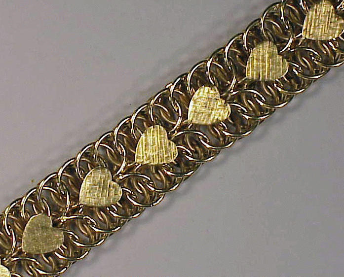 Lot 140 - Gold Bracelet 14 kt. yellow gold, designed as...