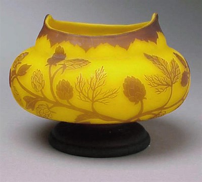 Lot 349 - Richard Cameo Glass Bowl Of flattened globular...