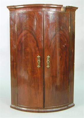 Lot 204 - Regency Mahogany Hanging Cupboard