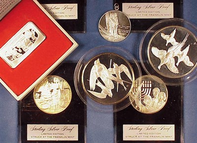 Lot 10B - Commemorative Silver Ingots and Rounds...