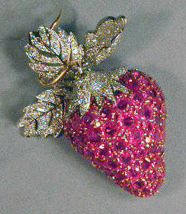 Lot 522A - Ruby and Diamond Strawberry Brooch 14 kt....