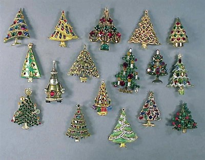 Lot 346 - Group of Christmas Pins Approximately...