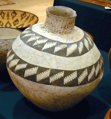 Lot 159 - Chaco Canyon Black on White Pottery Olla...