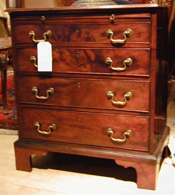 Lot 542 - George III Mahogany Bachelor's Chest