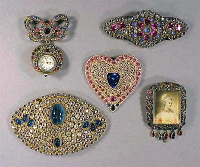 Lot 262 - Group of Four Hobe Pins Comprising pink and...