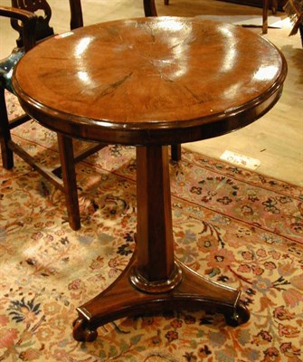 Lot 463 - William IV Circular Mahogany Side Table