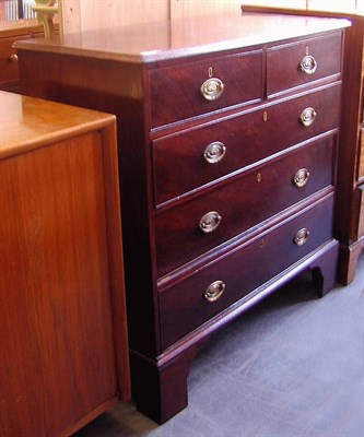 Lot 544 - George III Mahogany Chest of Drawers