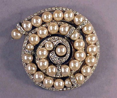 Lot 354 - Eisenberg Swirl Pin Faux pearls and rhinestone...