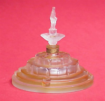 Lot 200 - Mary Chess Souvenir d'un Soir In clear and...