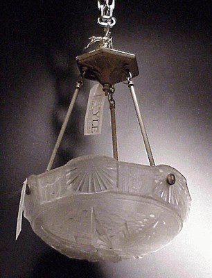 Lot 500 - Muller Freres Art Deco Molded Glass Chandelier...