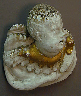 Lot 299 - Two Continental Carved Pine Cherub Heads 18th...