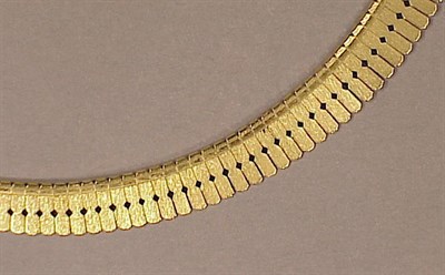 Lot 181 - Gold Necklace 18 kt. yellow gold, the flexible...
