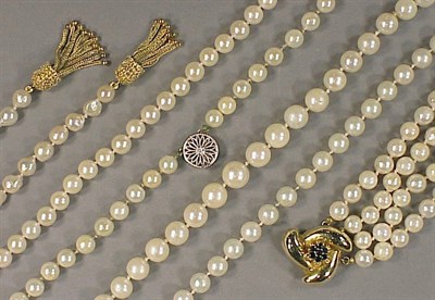 Lot 122 - Lot of Assorted Pearl Jewelry Comprising a...