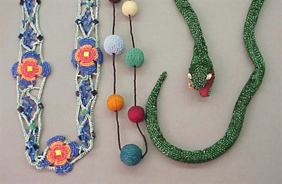 Lot 137 - Three Pieces Beadwork Jewelry The first a...
