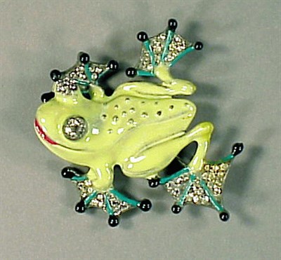 Lot 209 - Chanel Tree Frog Brooch 1930s Green enamel...