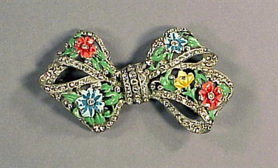Lot 208 - Chanel Enamel Bow Pin 1930s Openwork with...