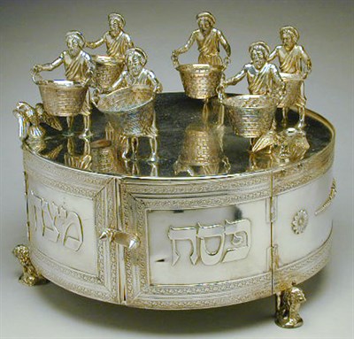 Lot 344 - Silver Plated Matzoh Holder Of circular form...