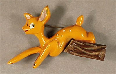 Lot 426 - Bakelite and Wood Brooch Depicting a fawn...