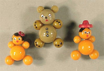 Lot 448 - Group of Three Bakelite Brooches Each...