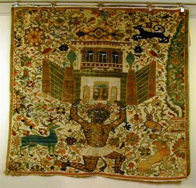 Lot 423 - Sultanabad Rug Central Persia, late 19th...