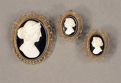 Lot 89 - Cameo Pin and Earclip Set Each of banded agate...