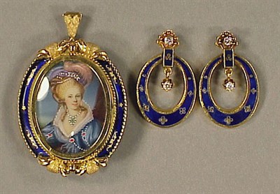 Lot 99 - Gold and Enamel Pin and Earring Set 18 kt....
