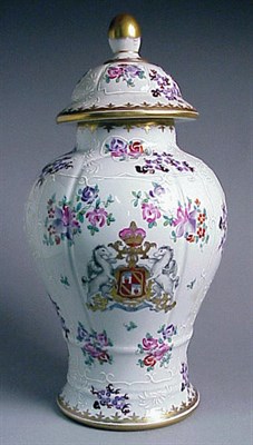 Lot 290 - Pair of Samson Porcelain Covered Jars