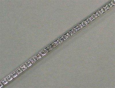 Lot 581 - Diamond Line Bracelet Platinum, box-set with...